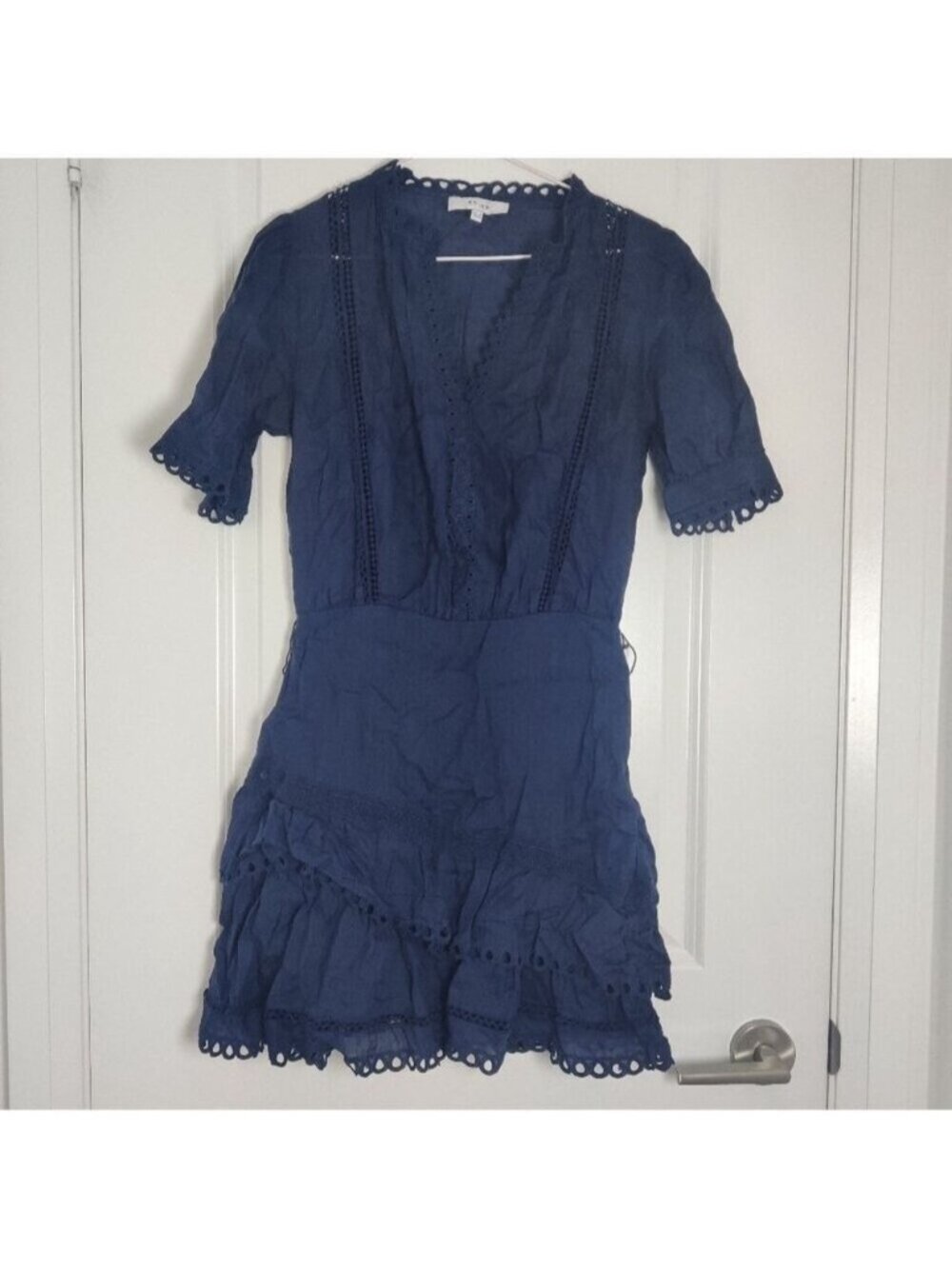 REISS Paulina Navy Embroidered Ruffle Mini Dress Puff Sleeve 4 0328 - Picture 3 of 9